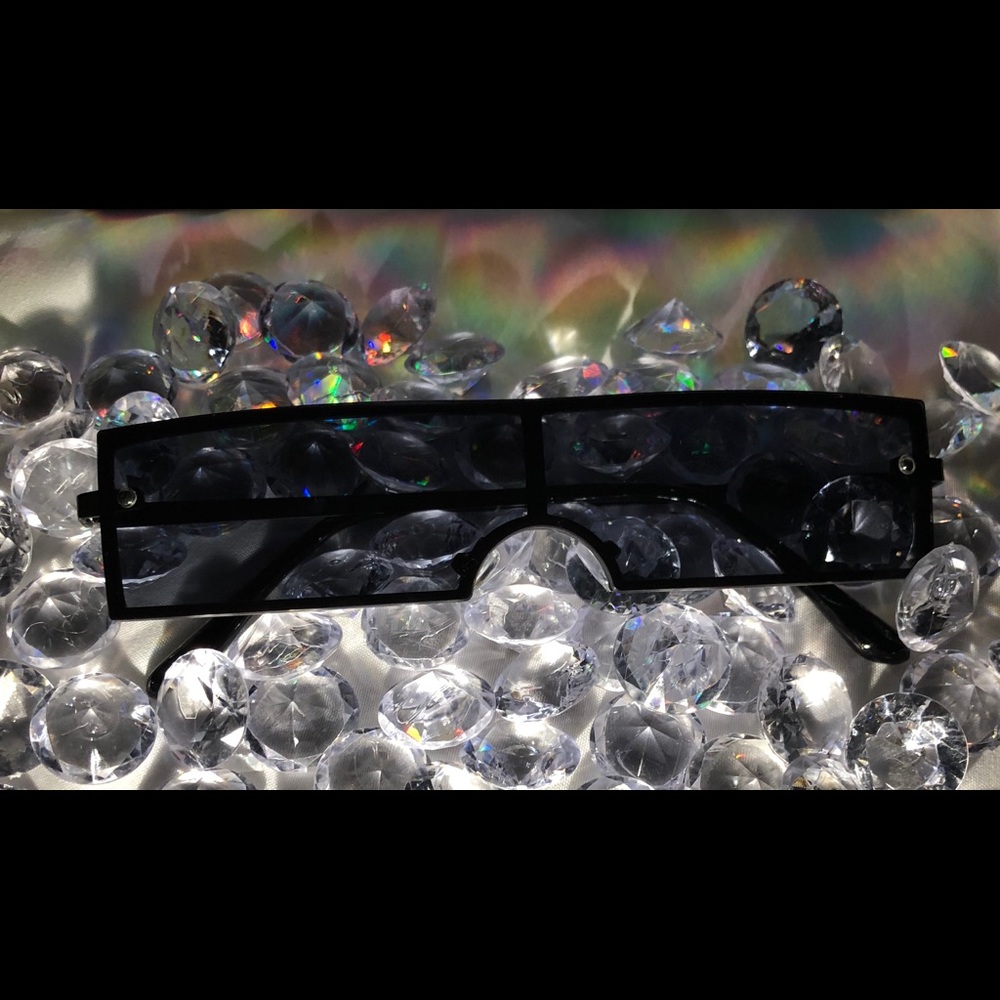 Cute jet  black Boss babe shades💎